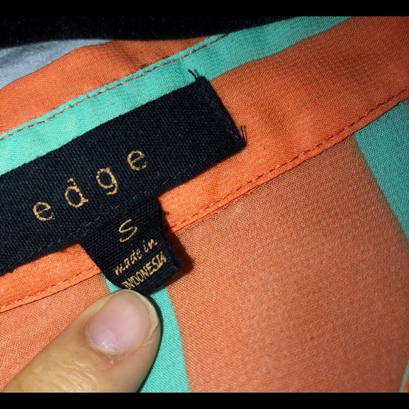 Top - Picture 2 of 2